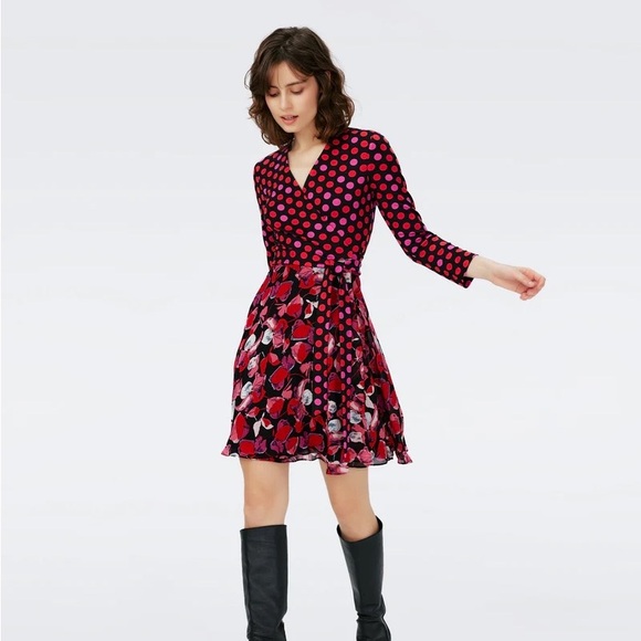 DIANE VON FURSTENBURG Irina silk wrap dress size 2 - Picture 2 of 16